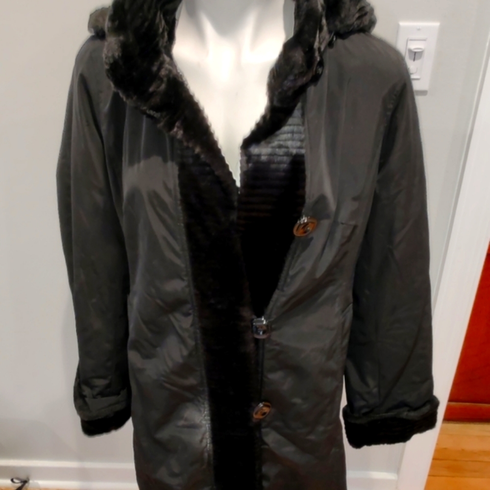 Jones new york raincoat trench